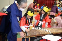 お箏の音色でひな雛まつり🎎