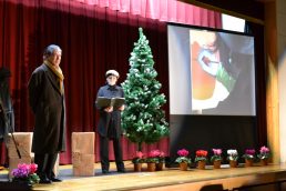 クリスマス・キャロル　　満員御礼にて 始まってます！