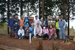 屏風山　山頂は凍える寒さ