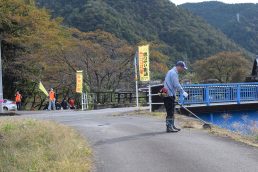 小里川沿いがスッキリ！